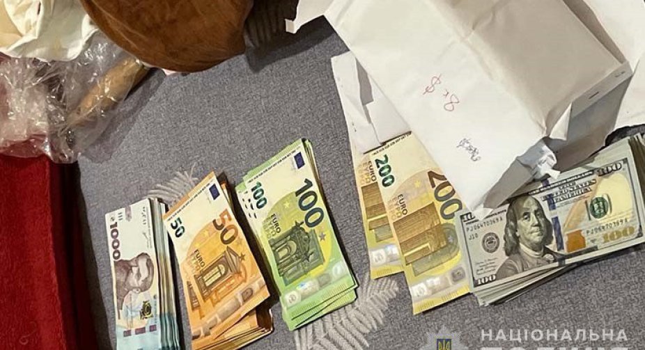 Скандал в Тернопільському ТЦК: посадовці заробляли до 150 тисяч доларів за допомогу в ухиленні від мобілізації