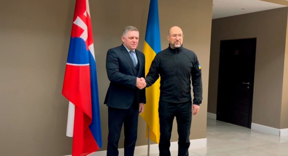 Шмигаль про санкції проти "Лукойлу": Словаччина не постраждає від обмежень