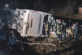Інцидент у Тернопільській області: автобус з паломниками потрапив у ДТП, багато постраждалих