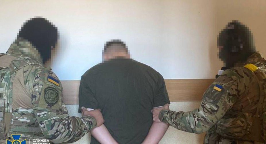 СБУ: У Вінницькій області затримано 17-річного одесита за підпал військкомату за завданням ФСБ