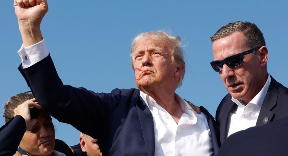 ФБР спростувало сумніви: Трамп був поранений кулею