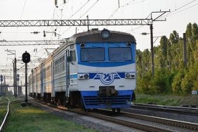 Харківська залізниця під обстрілом: чотири поранених, затримки потягів