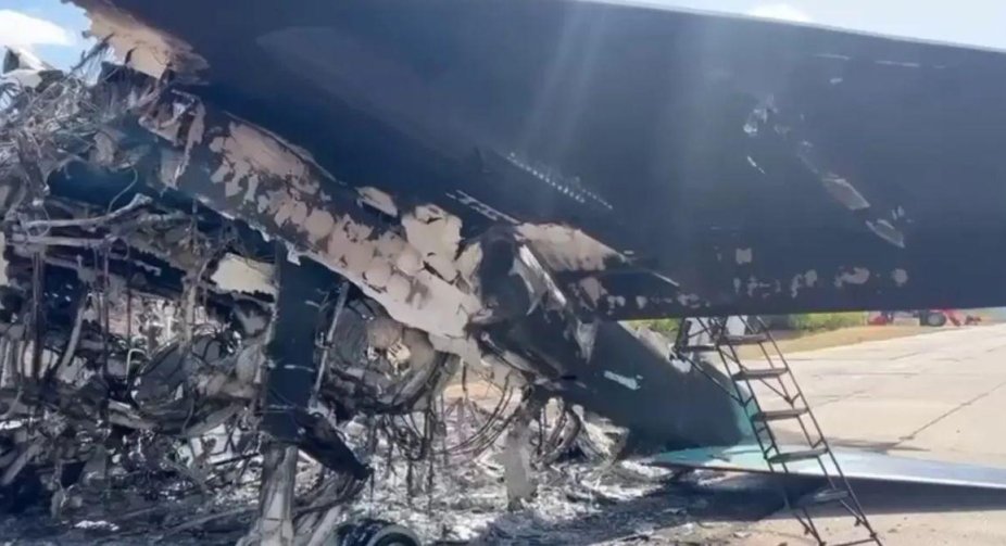 На аеродромі Морозовськ знищений Су-34: відео з місця подій