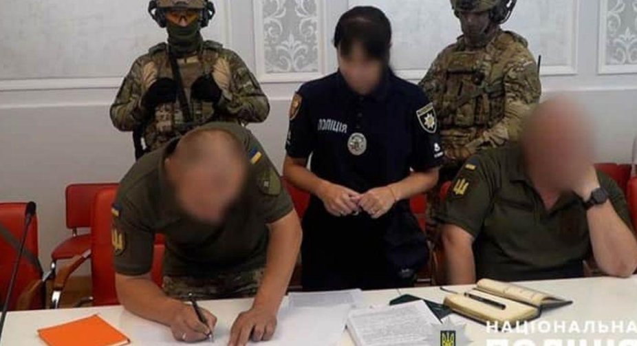 У Тернополі правоохоронці розслідують справу про корупцію в ТЦК: банда заробляла на уникненні мобілізації