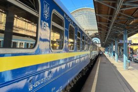 Російські обстріли пошкодили залізничні колії у Полтавській області: поїзди затримані