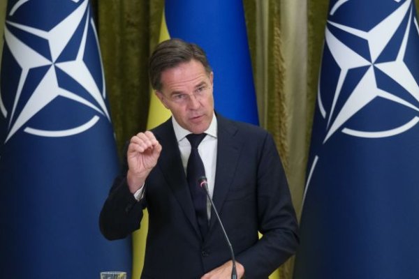 Рютте: Росія намагається ядерним шантажем приховати невдачі у війні проти України