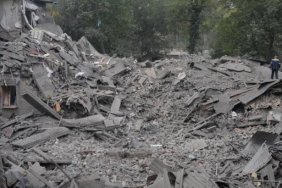 Death toll rises after Russian attack on a five-story building in Zaporizhzhia, fate of 12 people remains unknown